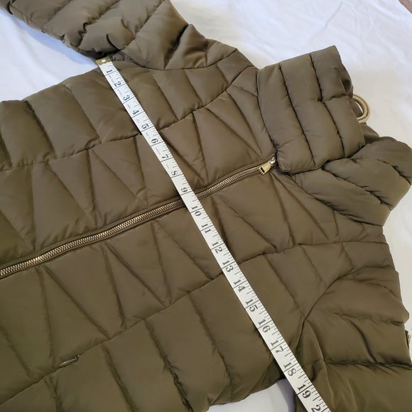 Guess - Down Filled Alyssa Winter Puffer Jacket - Olive Green - Medium - Picture 9 of 16
